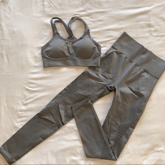 Sale 🌟 Gray 2pcs workout seamless sets - Picture 4 of 4